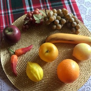 Plastic decorative fruits